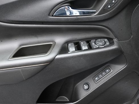Used 2024 Chevrolet Equinox Premier AWD/4WD image 13