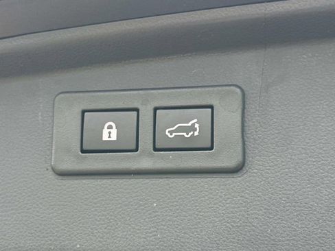 Used 2024 Subaru Outback Touring XT image 10