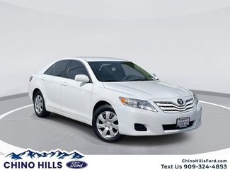 Used 2011 Toyota Camry LE video 1
