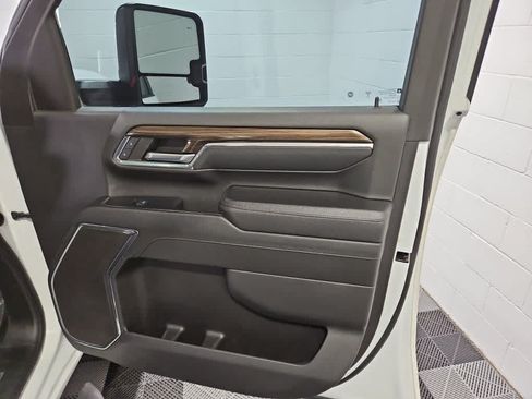 Used 2024 Chevrolet Silverado 3500 LT w/ Z71 Sport Edition AWD/4WD image 27