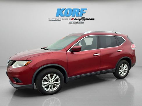 Used 2016 Nissan Rogue SV image 1