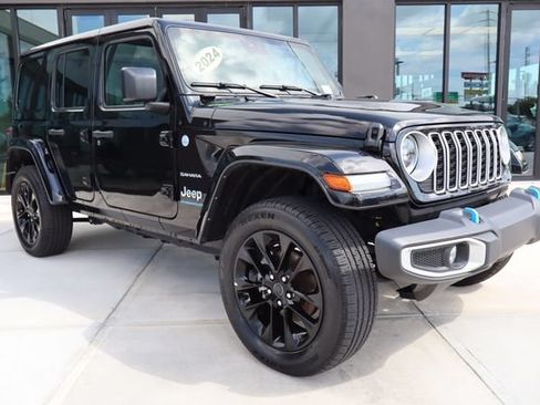 Used 2024 Jeep Wrangler Unlimited Sahara AWD/4WD image 1