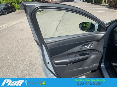 Used 2023 Nissan Ariya FWD image 21
