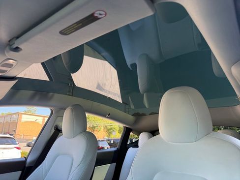 Used 2022 Tesla Model Y Performance AWD/4WD image 50