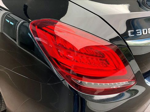 Used 2019 Mercedes-Benz C 300 Sedan image 26