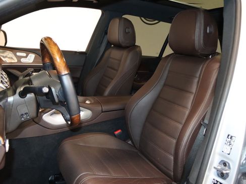 Used 2023 Mercedes-Benz GLS 450 4MATIC image 39