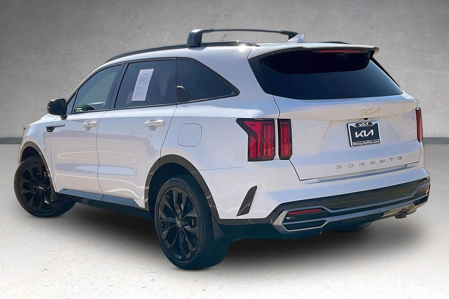 Used 2022 Kia Sorento SX FWD image 4
