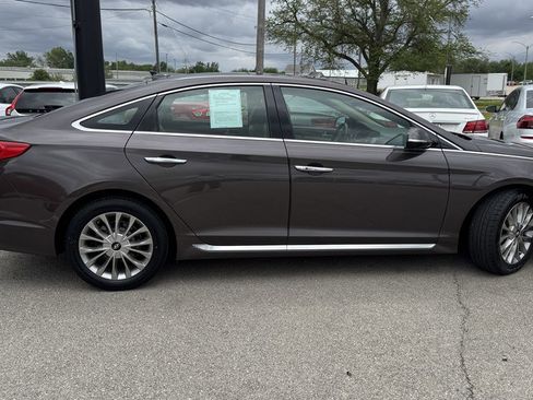 Used 2015 Hyundai Sonata Limited w/ Option Group 05 FWD image 9