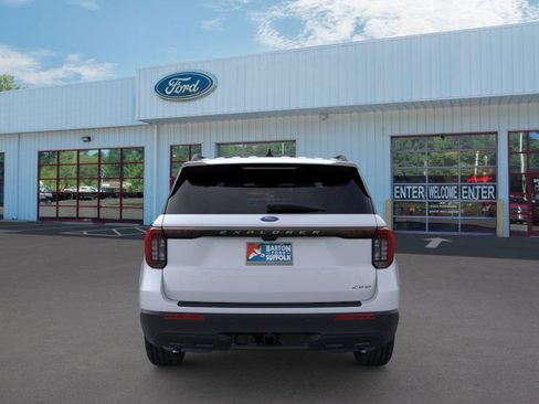 Used 2026 Ford Explorer Active image 5