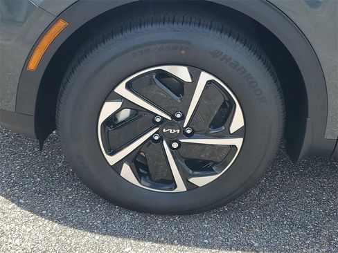 New 2025 Kia Sportage LX image 29