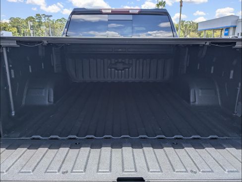 Certified 2022 Chevrolet Silverado 1500 LT Trail Boss w/ LT Trail Boss Premium Package AWD/4WD image 15