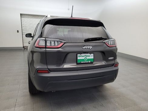 Used 2020 Jeep Cherokee Latitude Plus w/ Comfort/Convenience Group FWD image 6