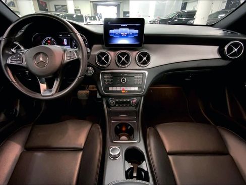 Used 2020 Mercedes-Benz GLA 250 image 14