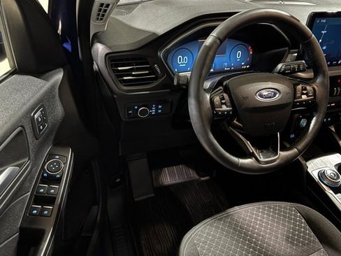 Used 2023 Ford Escape Active w/ Tech Pack #2 image 9