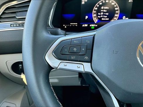 Used 2022 Volkswagen Tiguan SE image 20