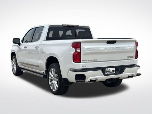 Used 2025 Chevrolet Silverado 1500 High Country AWD/4WD image 5
