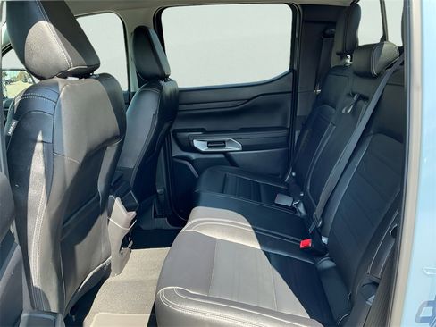 Used 2024 Ford Ranger Lariat w/ Advanced Towing Package image 27