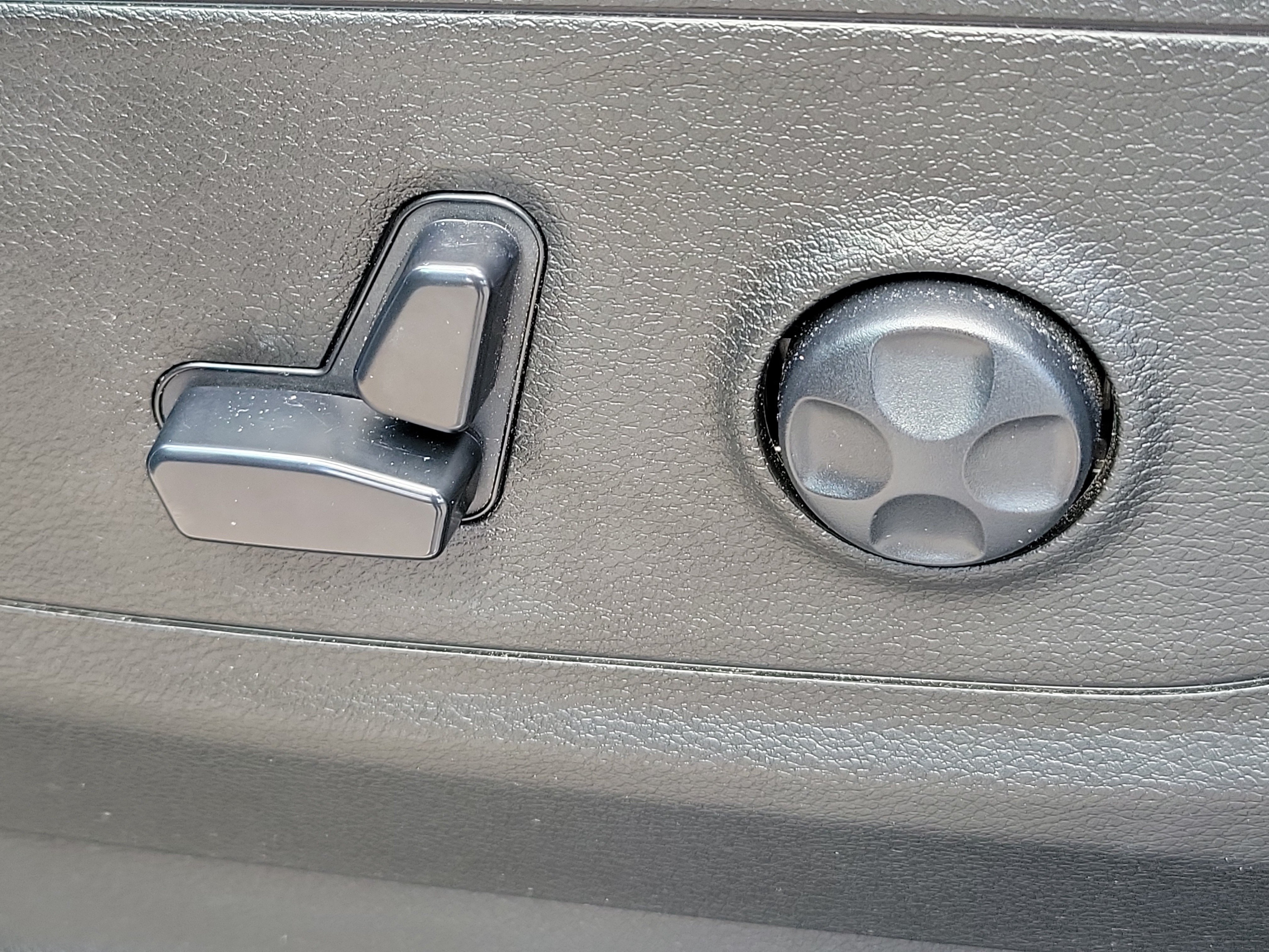 Used 2021 RAM 1500 Rebel w/ Rebel Level 1 Equipment Group AWD/4WD image 18