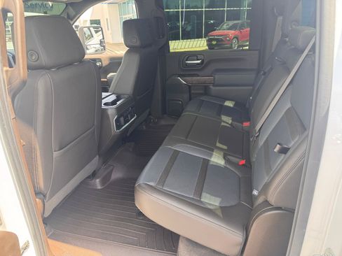 Used 2020 GMC Sierra 2500 Denali w/ Denali Ultimate Package AWD/4WD image 15