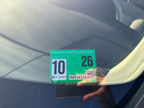 Used 2012 Nissan Quest S image 39