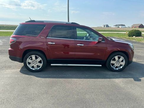 Used 2017 GMC Acadia Limited SLT image 6