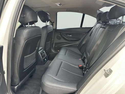 Used 2018 BMW 320i xDrive Sedan image 10
