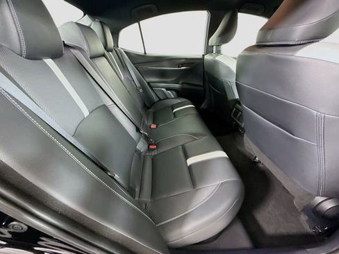 Certified 2025 Toyota Camry SE image 25