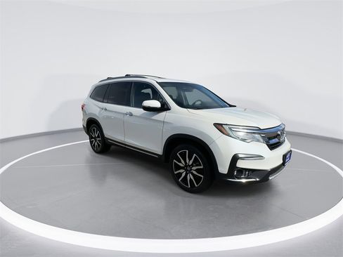Used 2019 Honda Pilot Elite image 2