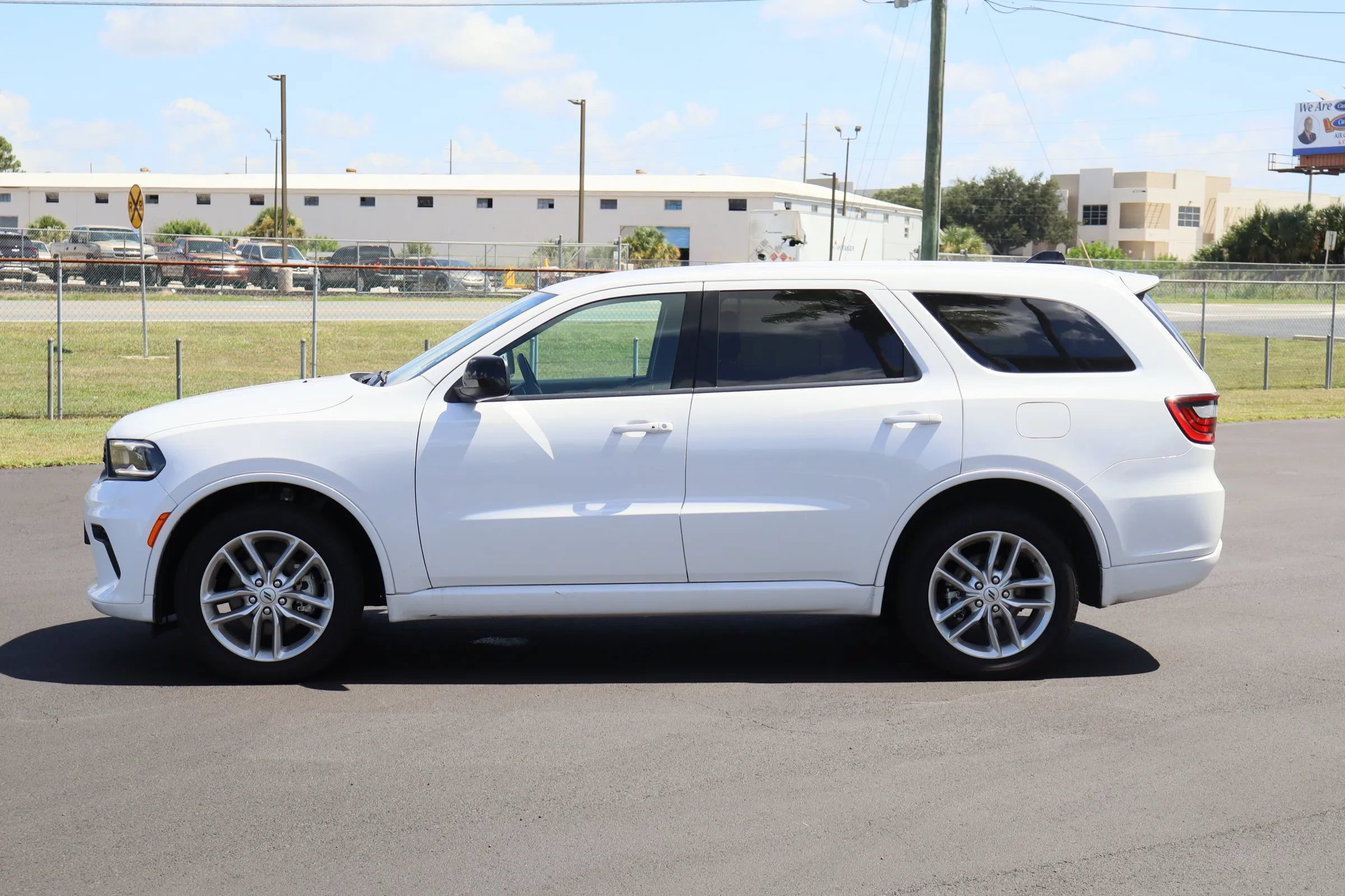Used 2025 Dodge Durango GT AWD/4WD image 4