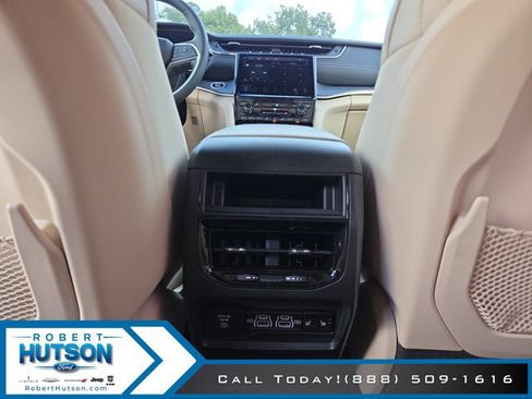 Used 2023 Jeep Grand Cherokee Limited RWD image 22