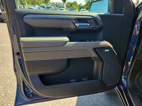 Certified 2022 Chevrolet Silverado 1500 ZR2 w/ Technology Package AWD/4WD image 24