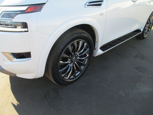 Used 2022 Nissan Armada Platinum w/ Captain's Chairs Package image 11