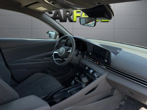 Used 2023 Hyundai Elantra SEL FWD image 22