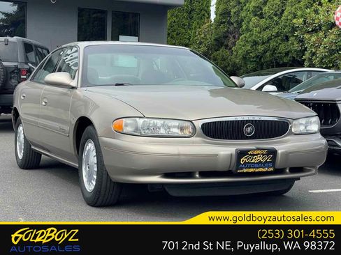 Used 2002 Buick Century Custom w/ Special Edition Pkg FWD image 2