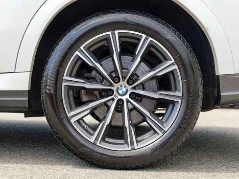 Used 2024 BMW X6 xDrive40i w/ Premium Package AWD/4WD image 14