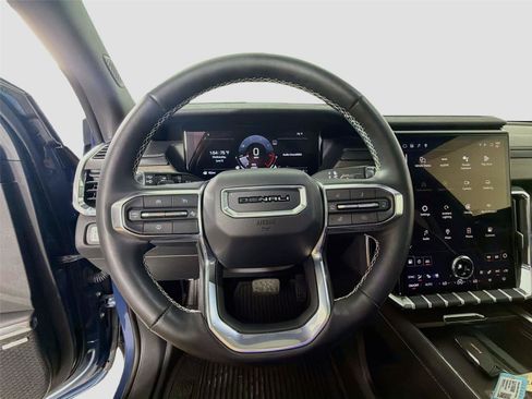 Used 2025 GMC Acadia Denali w/ LPO, Floor Liner Package AWD/4WD image 12