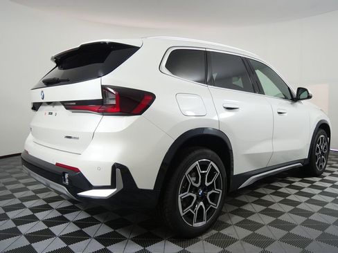 Used 2026 BMW X1 xDrive28i w/ Technology Package image 3