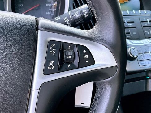 Used 2012 Chevrolet Equinox LTZ FWD image 22