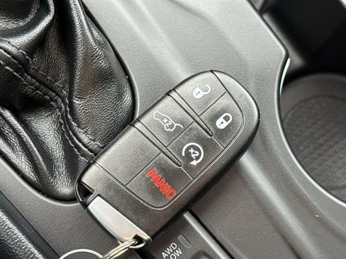 Used 2023 Dodge Durango R/T AWD/4WD image 40