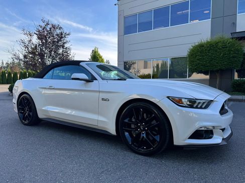 Used 2017 Ford Mustang GT Premium w/ Equipment Group 401A RWD image 1