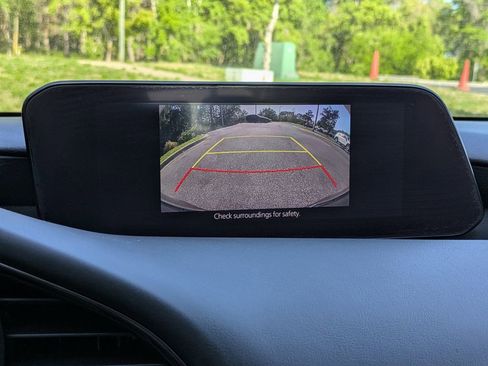 Used 2019 MAZDA MAZDA3 AWD Hatchback w/ Preferred Pkg image 22