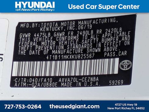 Used 2019 Toyota Camry LE FWD image 32