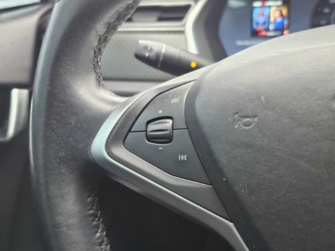 Used 2013 Tesla Model S Performance image 29