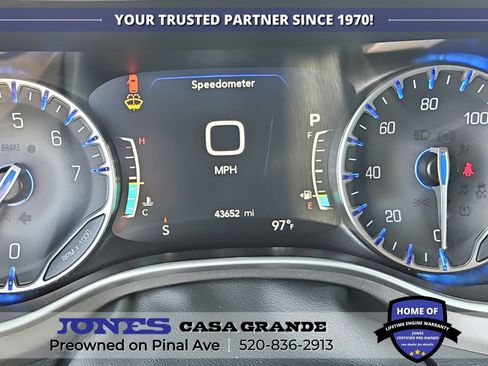 Used 2024 Chrysler Pacifica Touring-L FWD image 14