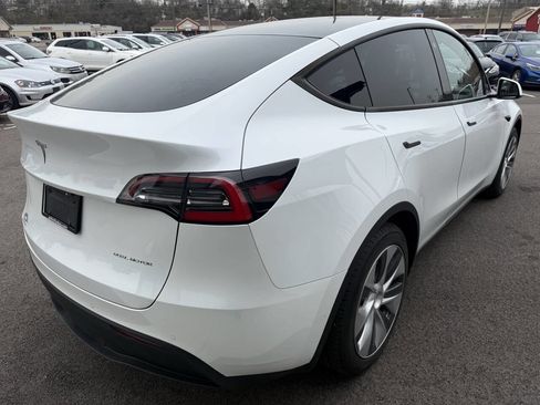 Used 2020 Tesla Model Y Long Range image 7