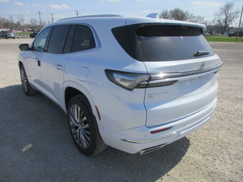 New 2026 Buick Enclave Avenir w/ Super Cruise Package AWD/4WD image 7