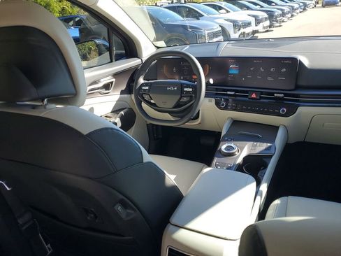 New 2026 Kia Sportage EX w/ EX Panoramic Sunroof Package image 13