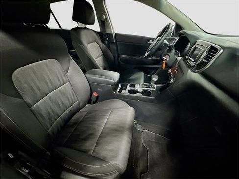 Used 2019 Kia Sportage LX image 29