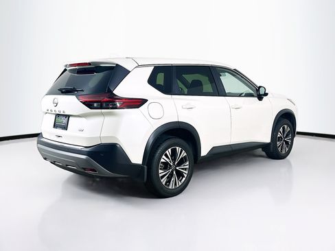 Used 2023 Nissan Rogue SV FWD image 9