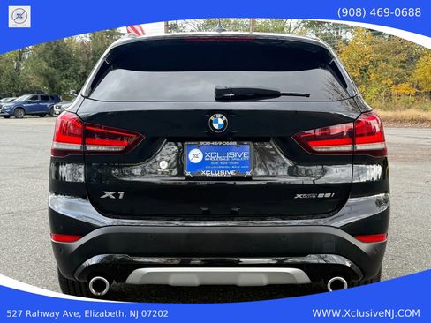 Used 2021 BMW X1 xDrive28i w/ Premium Package image 3